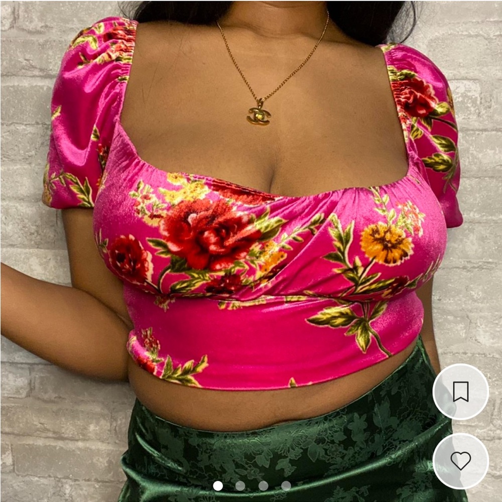 Forever 21 | pink | floral print crop top | shirt